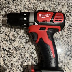 Milwaukee Compact Drill/Driver 