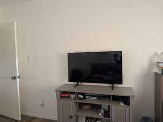 Samsung S90F 42" 4K HDR Smart OLED TV