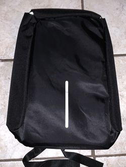 XD Design Bobby Original Anti-Theft Laptop Backpack with USB Port (Unisex Bag)