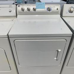 GE Dryer King Size Excellent  Warehouse pricing.   Warranty  . Delivery Available . 2522 Market st. 33901