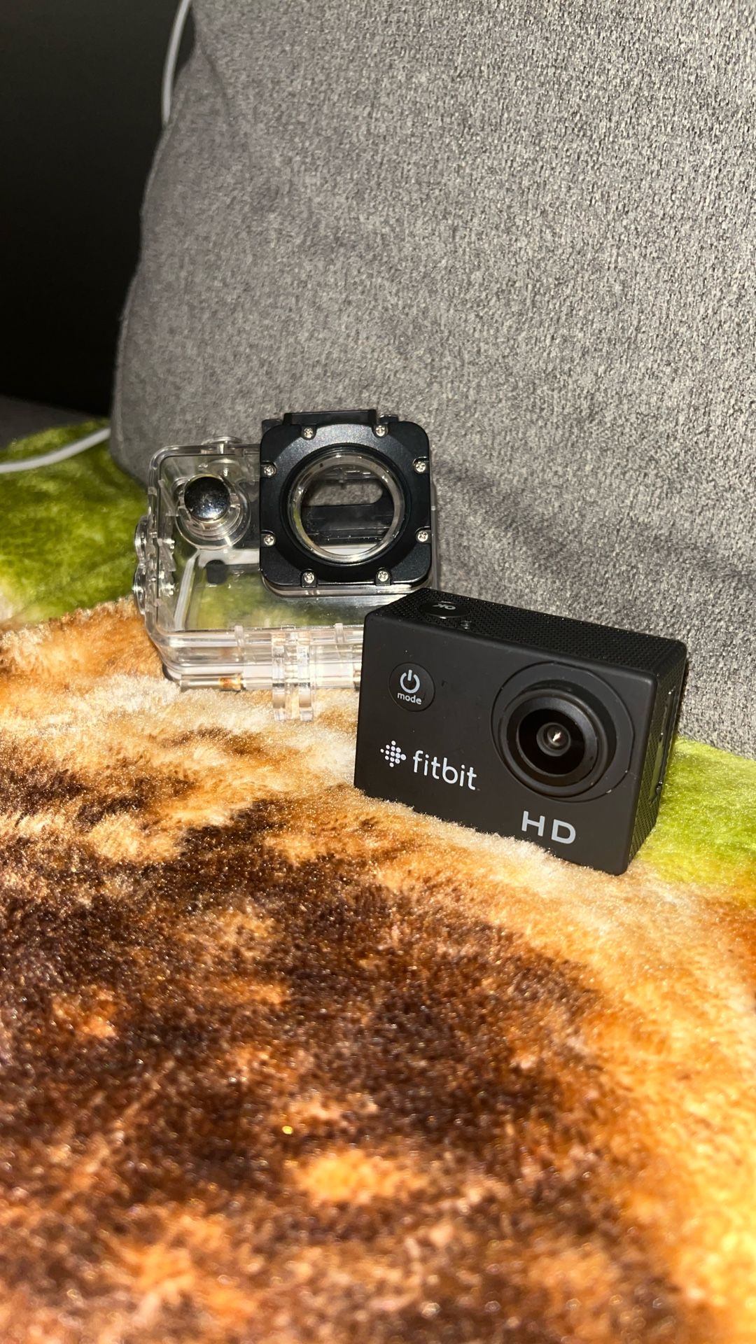 Fitbit HD CAMERA 720p 60fps