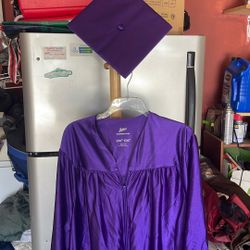 Purple Cap & Gown -Sz 5’1”-5’”3