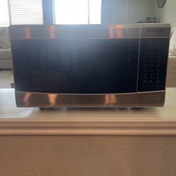 Frigidaire Microwave 