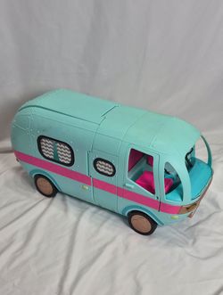 LOL Surprise 2-in-1 Glamper Fashiond Camper