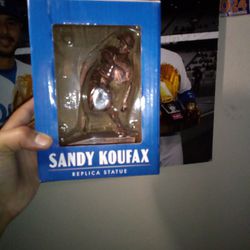 Sandy Koufax Statue