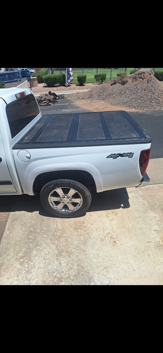 BakFlip1 Folding Tonneau Cover For 2004-2012 GMC Canyon, Chevy Colorado