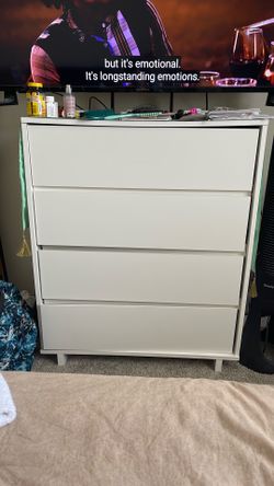 Dresser