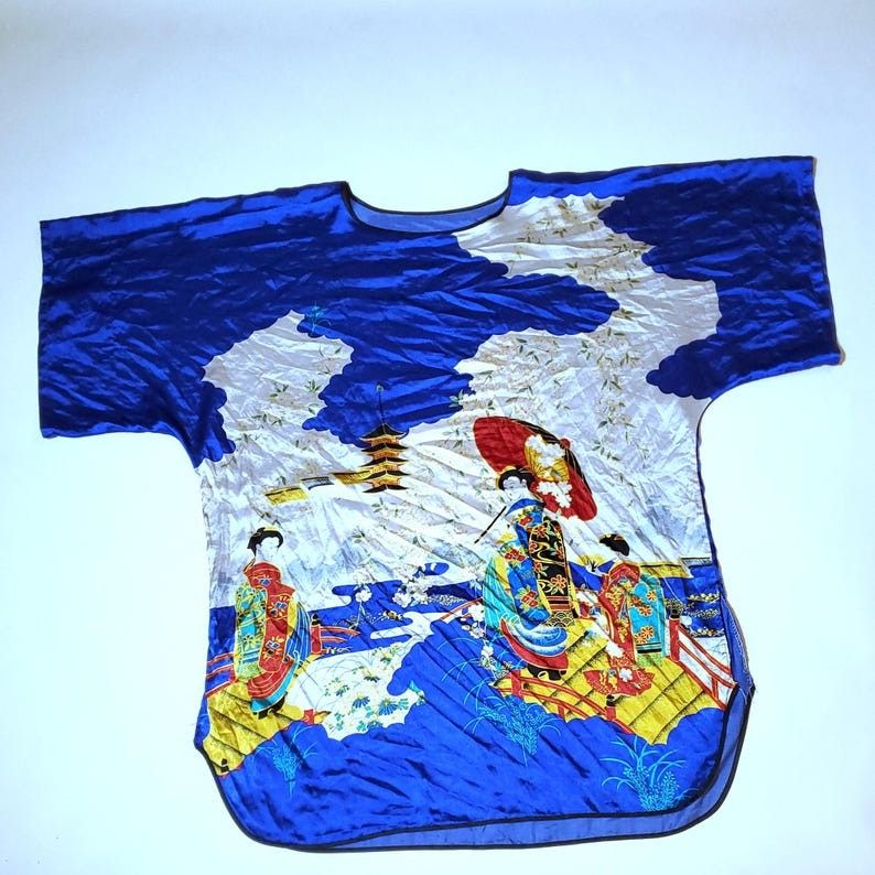 Geisha Pagoda Altered Kimono Sown into a Shirt Dress - Japanese Print Style Themed Blue White Side Split Big T Shirt