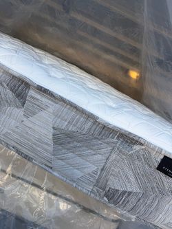 California king size bed mattress king koil extended life medium tight top Stearns & foster reserve luxury estate Tempurpedic purple restore saatva av