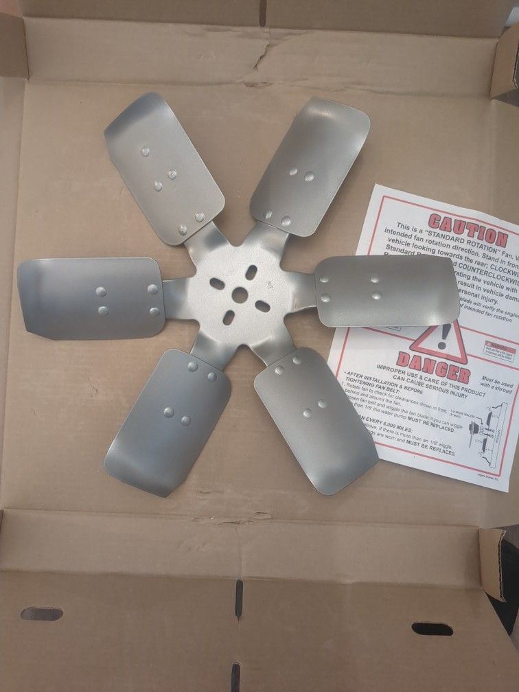 Flex-A-Lite  Race Fan  16 3/4 Inches 