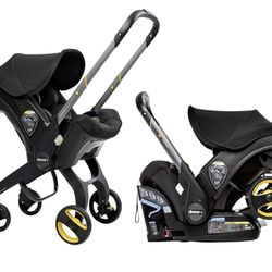 Doona stroller, car base and Doona stroller baby bag ALL BLACK
