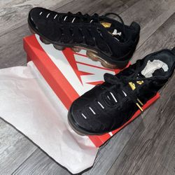Nike Vapormax Plus Size 10 New in box 