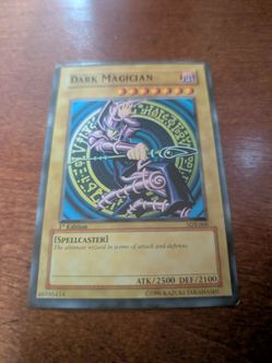 Yu-Gi-Oh card dark magician