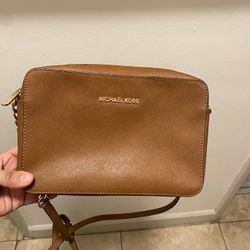 Michael kors Cross Body 