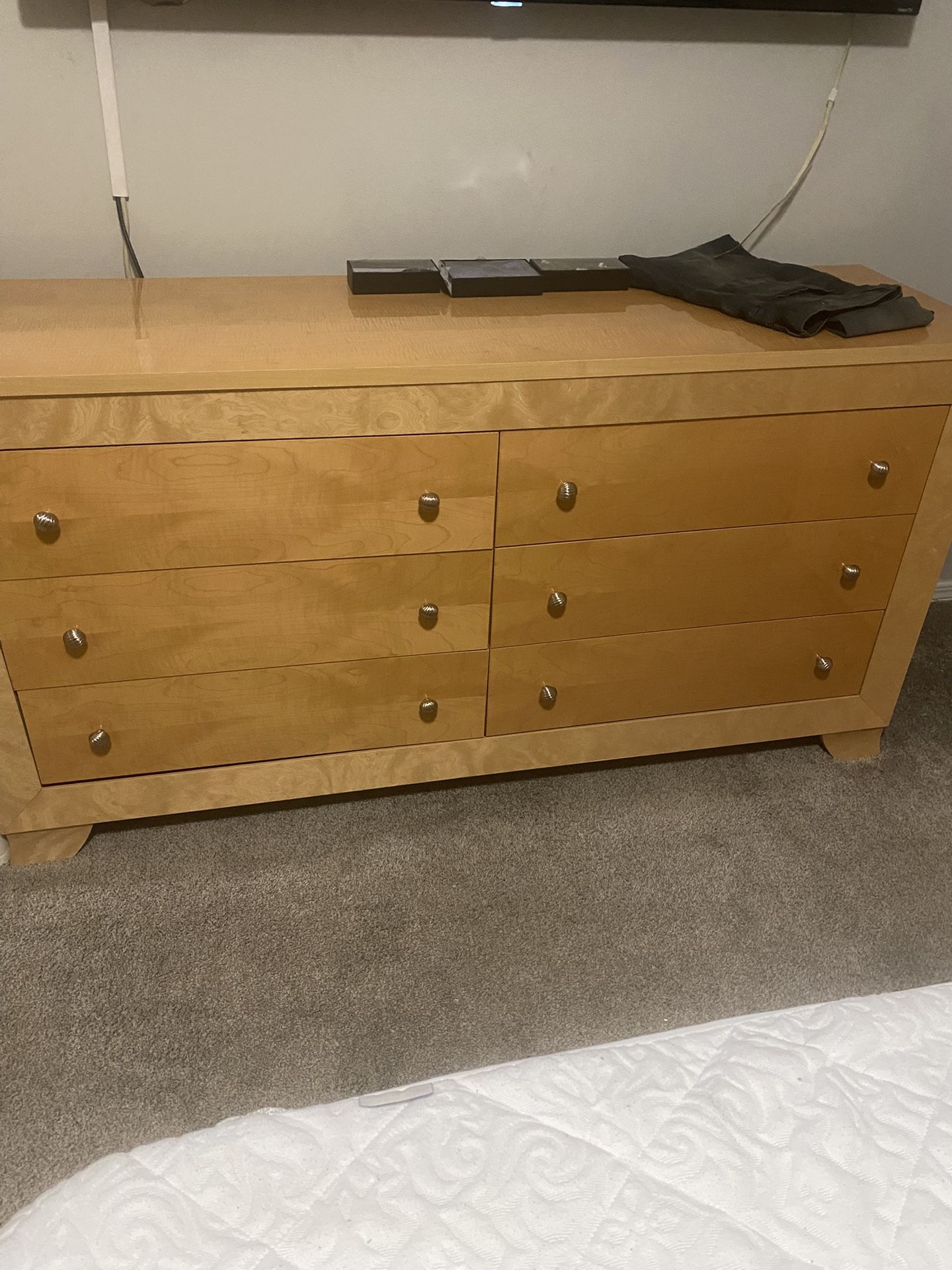 Bedroom Set ( Must Go ASAP )