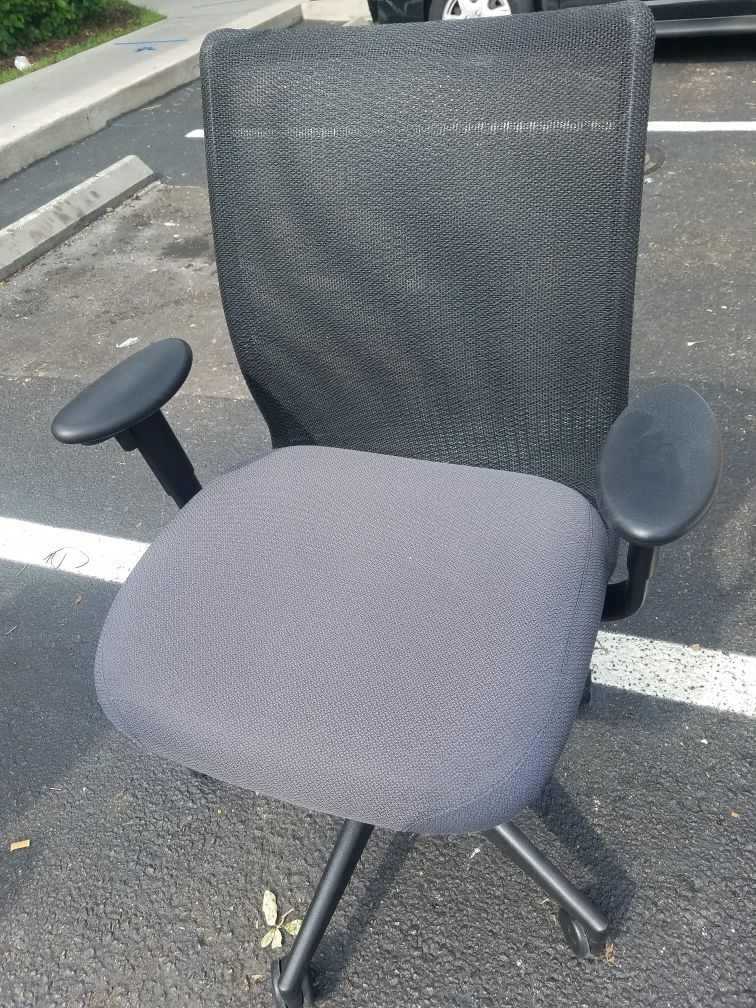 Office chairs all steelcase