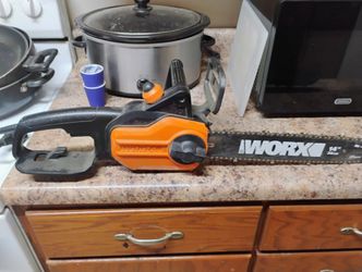 14" Works Chain Saw. ( ELECTRIC )