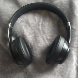 Beats Solo 4 Headphones