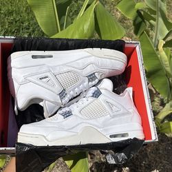 Jordan 4 Pure Money  (MINT CONDITION)