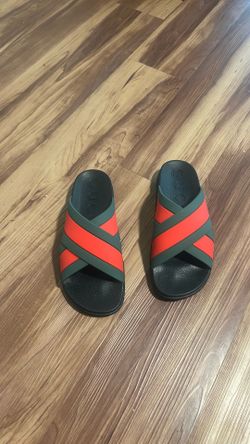 Gucci slides