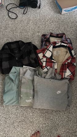 Women’s small fleece (6)