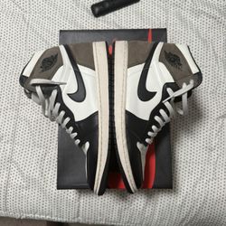 Jordan 1 Mocha Size 10.5
