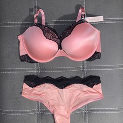 New Victoria Secret Bra Set 38D Very Sexy Push Up Panties Cheeky Medium  Satin for Sale in Tucson, AZ - OfferUp