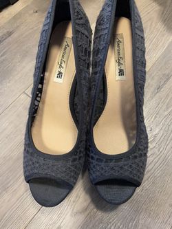 American Eagle wedges size 9