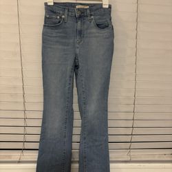 Bootcut Levi Jeans