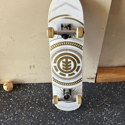 ELEMENT SKATEBOARD 