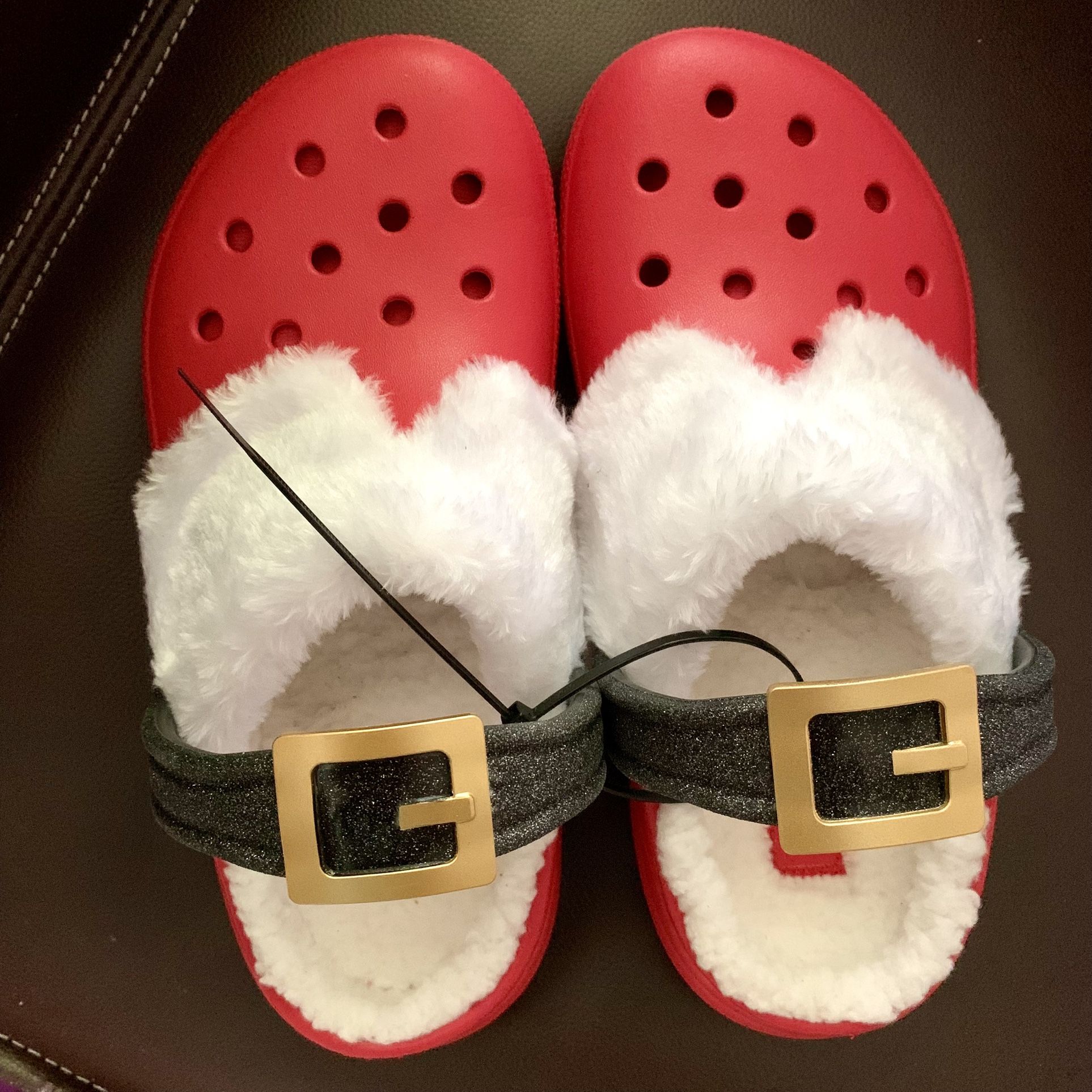 New Crocs Classic Lined Santa Clog Christmas Men’s 5 / Women’s 7