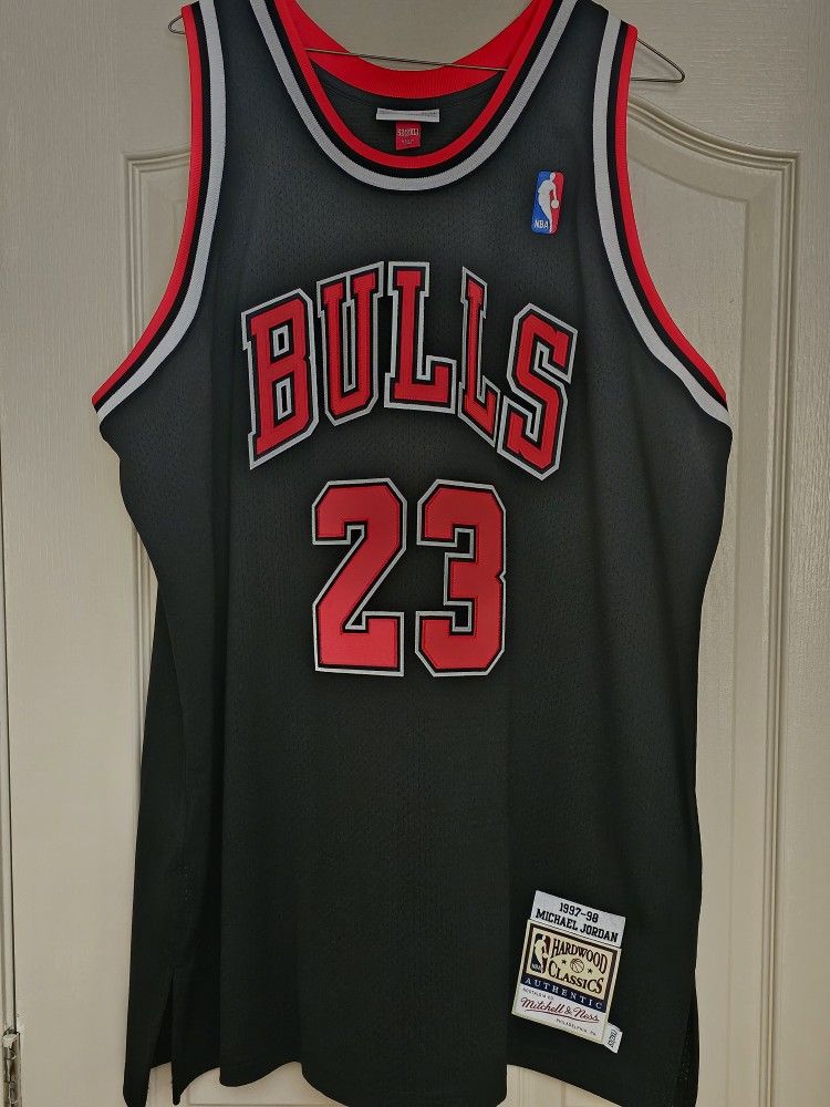 Authentic 97,98 Michael Jordan Jersey