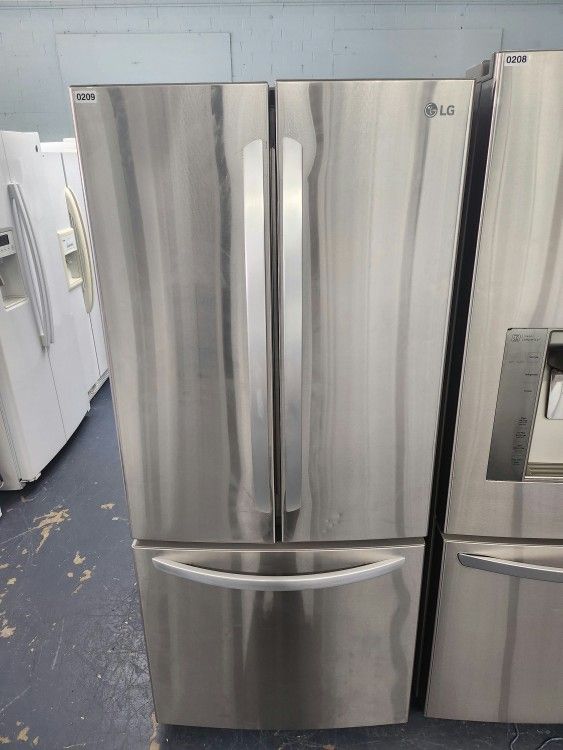 LG Fully Covered Warranty! Refrigerator Fridge Freezer on bottom