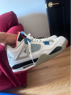 What the 4s. Size 11. No box