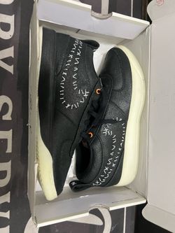 10.5 Halloween booker brand new with box