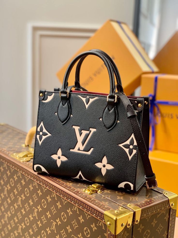 New Louis Vuitton Onthego PM Tote Bag 