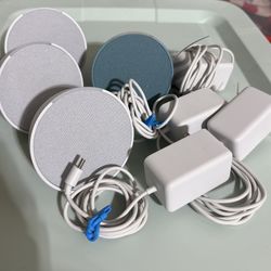 4 Amazon Echo Dot Pop Speakers (1st Generation) - 3 White + 1 Blue