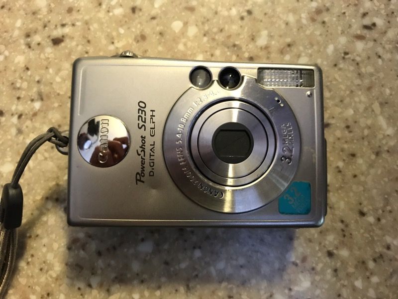 Canon Powershot S230