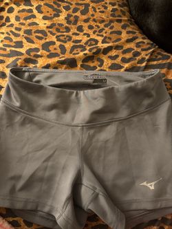 Women’s grey momentum volleyball shorts