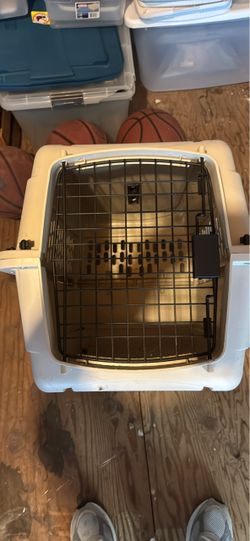 Dog kennel. Never used.