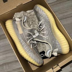 Yeezy 350 Static Size 7M / 8.5W