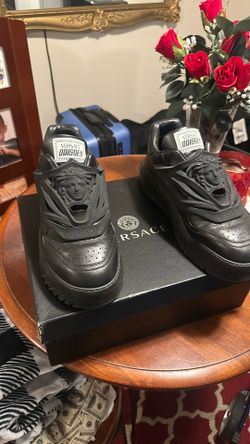 OFFICIAL VERSACE SHOES SIZE 13