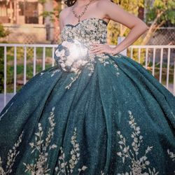 Moda 2000 Quince Dress Used Once For 5 Hrs