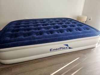 EnerPlex Premium Queen Air Mattress with Built-In Electric Pump - Like New