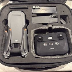 DJI Mavic 3 with Multi Battery Charger 
