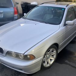 /// Part Out- 2002 BMW 525i Touring Part Out OEM Parts