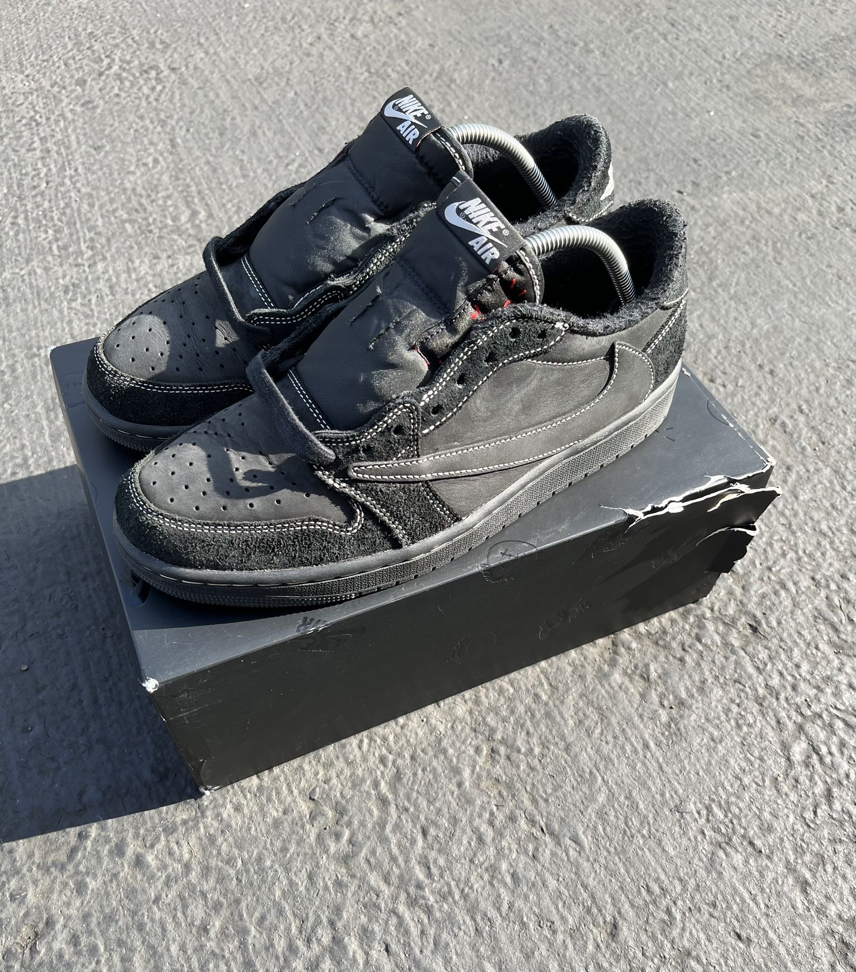 Travis Scott Black Phantom