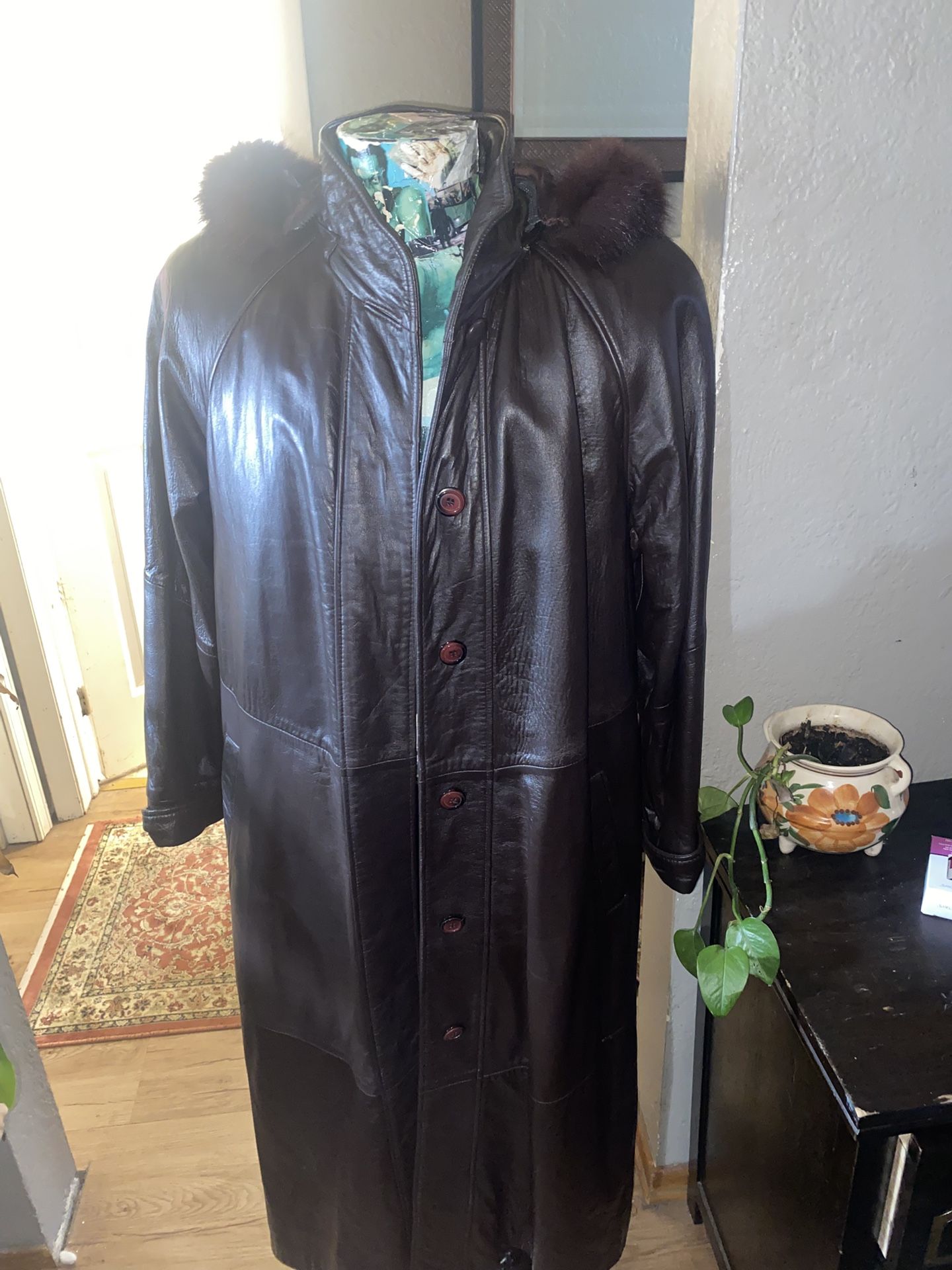 Women’s long leather coat