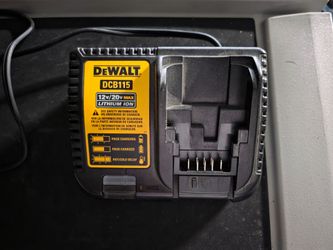 Dewalt DCB115 Charger