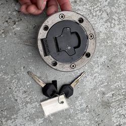 OEM SUZUKI GSXR GAS CAP